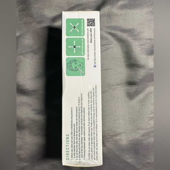 ORA Facial Microneedle Roller System Advanced Therapy - Picture 4 of 6